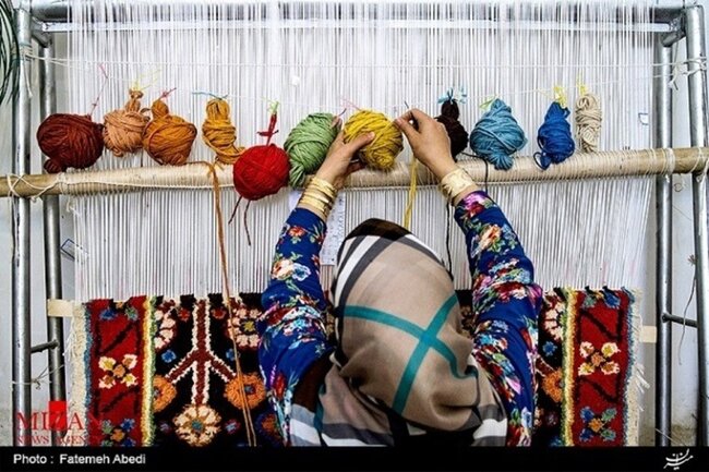 نابودی صادرات فرش با تحریم داخلی/ ظرفیت ایجاد ۱۰۰ هزار شغل فرش‌بافی در کارگاه‌های شهری و روستایی