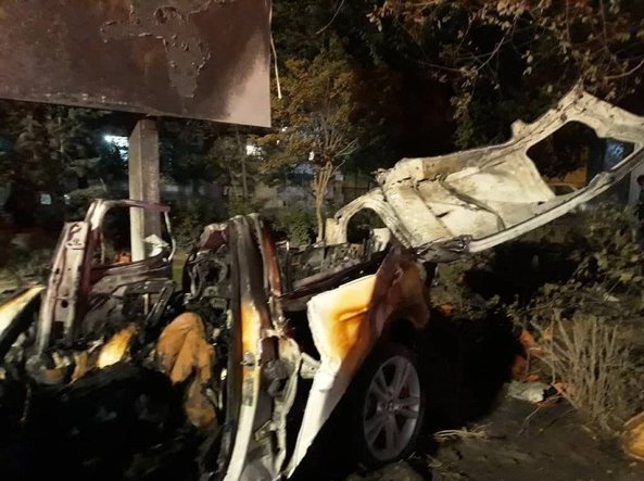 مرگ تلخ سرنشینان BMW میان شعله‌های آتش + تصاویر