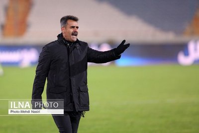 سیروس پورموسوی  : یک دلال کار را در این تیم در دست گرفته است!