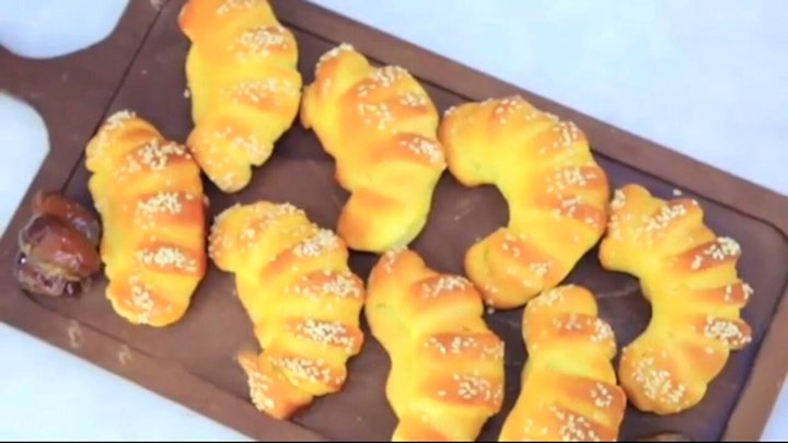 آموزش نان مغزدار خرمایی + فیلم