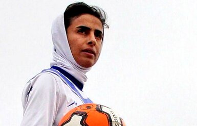 سارا قمی: آبرو و غرور از دست رفته ما برگشت/ دختران فوتبالیست گل کاشتند