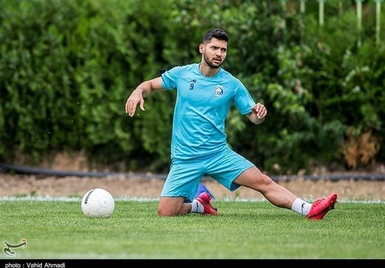 وضعیت هافبک استقلال امروز مشخص می‌شود