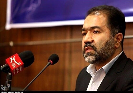 مجموعه‌های صنفی و اقلیت‌ها باید حقوق خود را از معاونت سیاسی استانداری مطالبه کنند