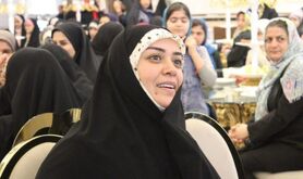 الهام چرخنده در بیمارستان بستری شد؟