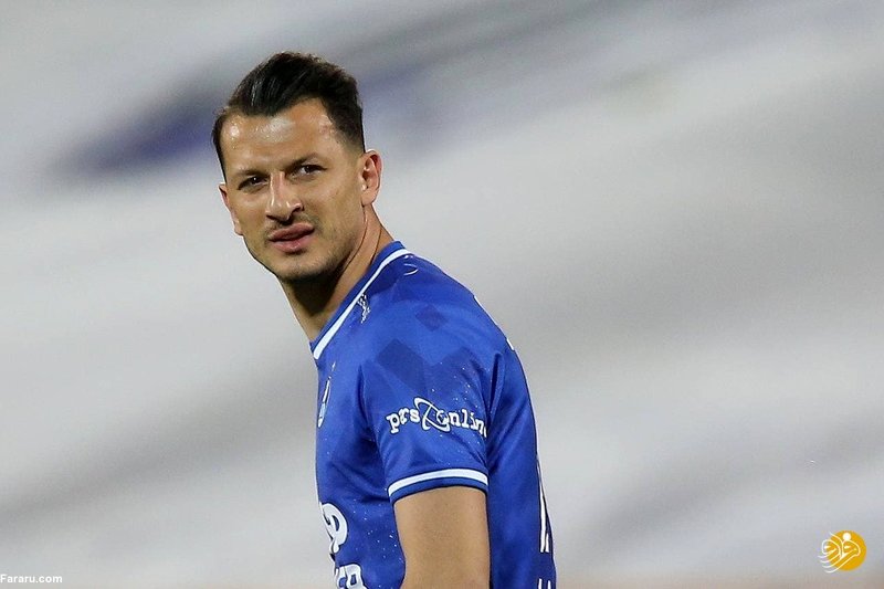 واکنش سرمربی استقلال به جدایی آرمان رمضانی