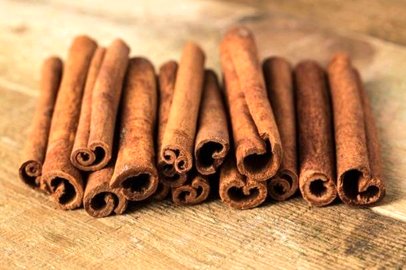 عوارض مصرف بیش از حد دارچین