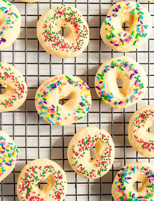 طرز تهیه شیرینی رینگ آجیلی