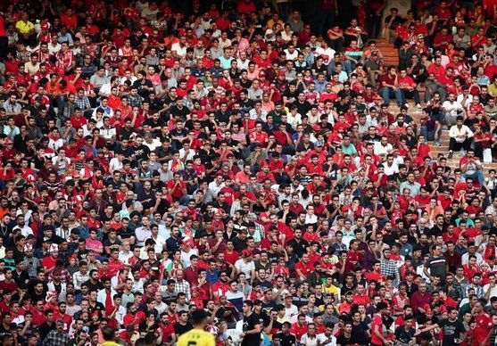 برگزاری دیدار پرسپولیس - صنعت نفت با حضور تماشاگران