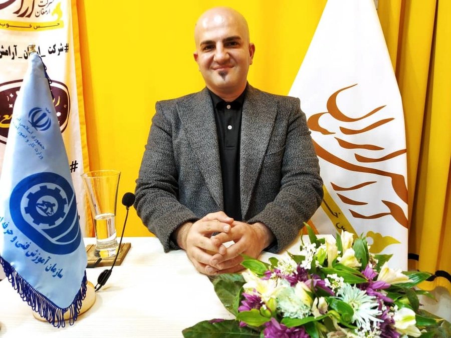 آموزش ماساژ در راستای کارآفرینی برای نسل جـوان