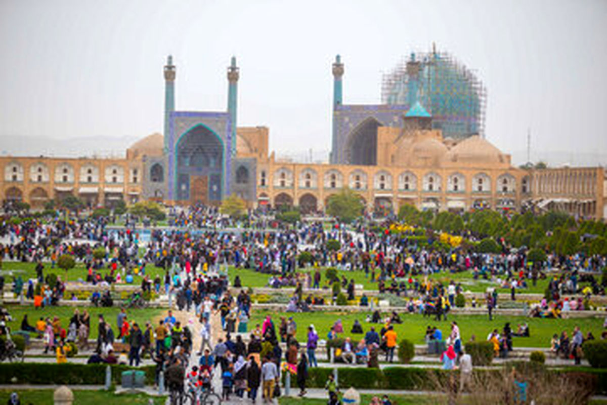 دارالعلم ایران بدون زایندهرود در هم شکسته است