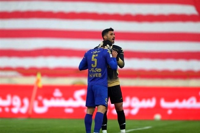 انتقال جنجالی نیم فصل؛ دروازه‌بان استقلال پرسپولیسی می‌شود؟