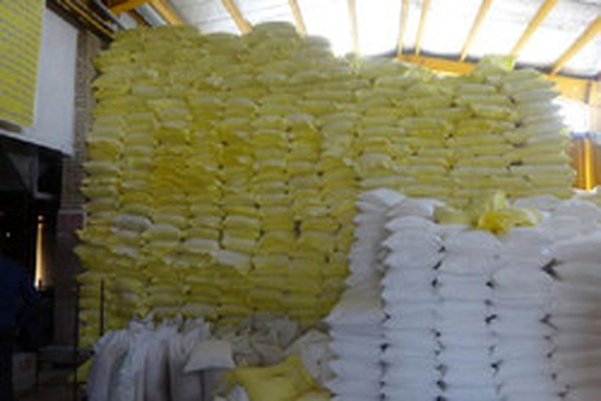 کمبود آرد در اردستان وجود ندارد