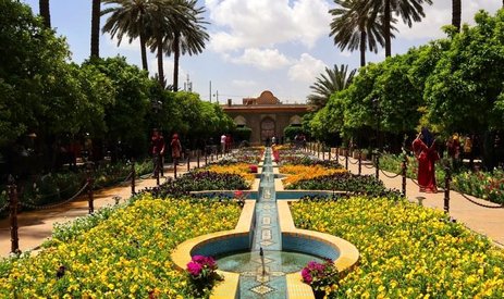 اصفهان به شیراز چند ساعت است؟