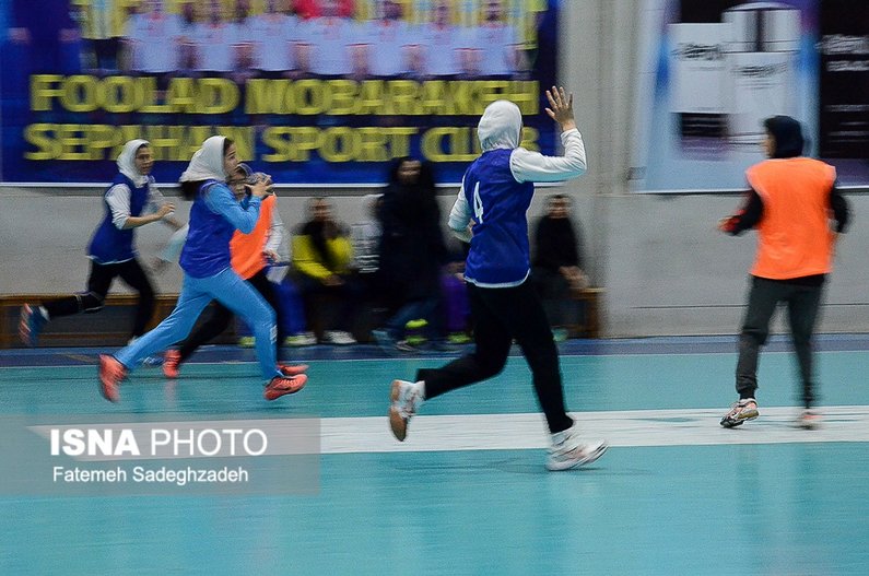 اردوی تیم ملی هندبال جوانان بانوان در اصفهان