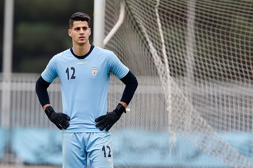 پیام نیازمند و نبرد تن‌ به‌ تن با دیگر رقیبان