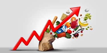 لزوم فعالیت جدی مسئولان برای کنترل تورم کمرشکن