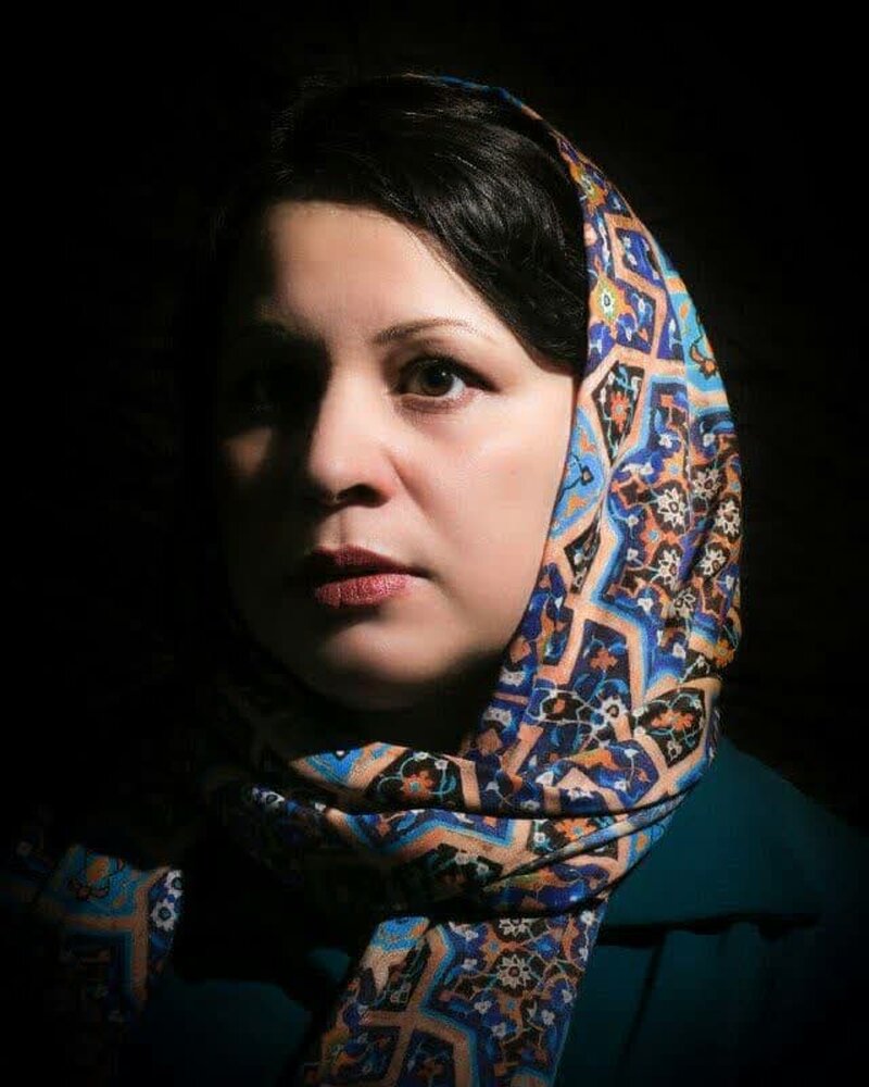 زندگی روی سنگ مرده‌شورخانه