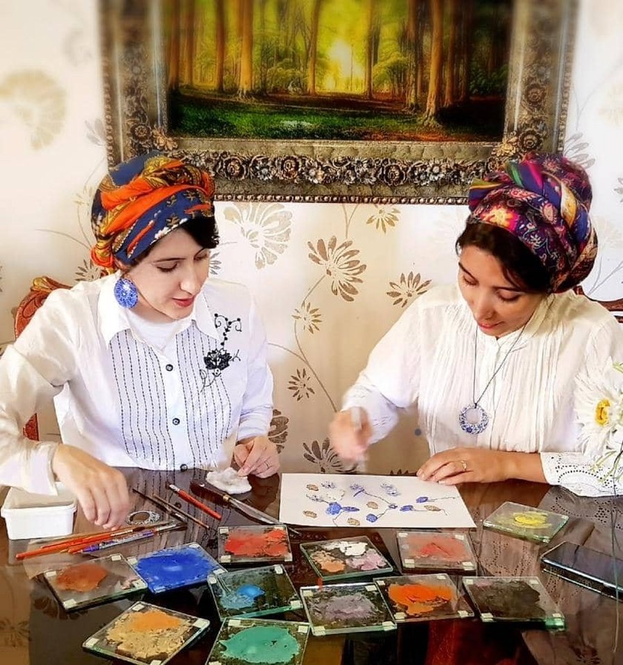 میناکاری جواهر است