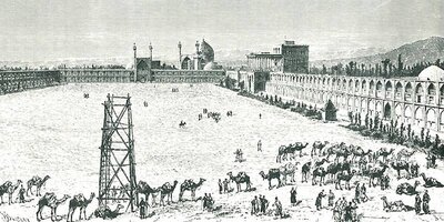حوض پرحاشیه میدان نقش‌جهان