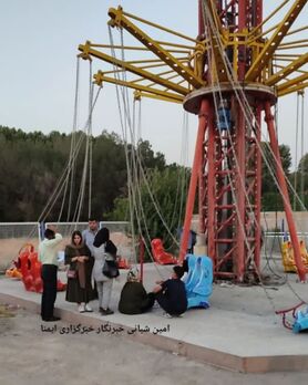 سقوط تاب گردان در شهربازی ناژوان اصفهان + فیلم