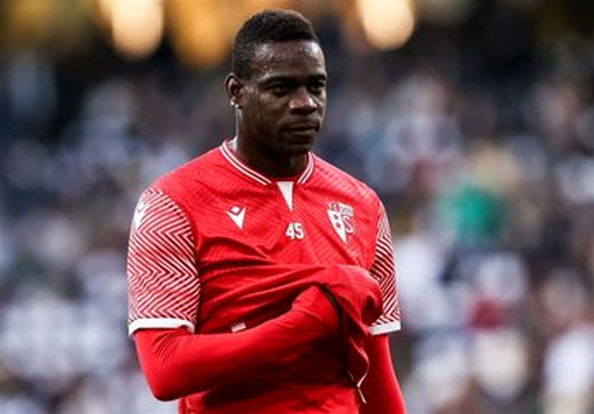 عکس‌| پاسخ کنایه‌آمیز بالوتلی به انتقادات زلاتان