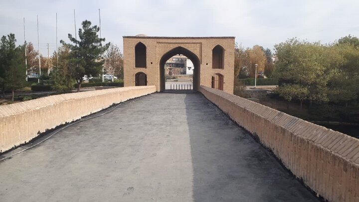حاشیه های یک اطلاع رسانی دیر هنگام