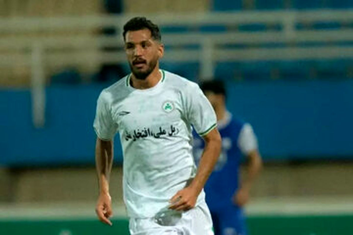 مهاجم سابق استقلال و ذوبآهن در یکقدمی پرسپولیس