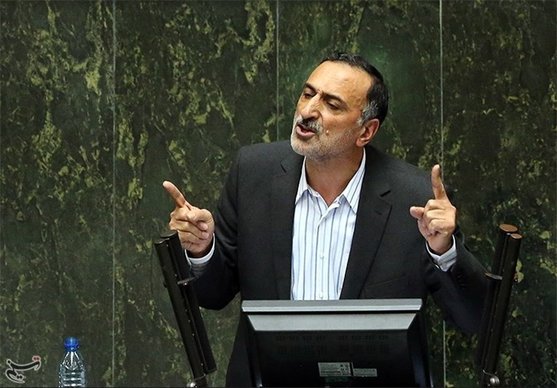 اعتراض معلمان نمونه استان اصفهان به "ادعای افزایش حقوق" دانش‌آشتیانی