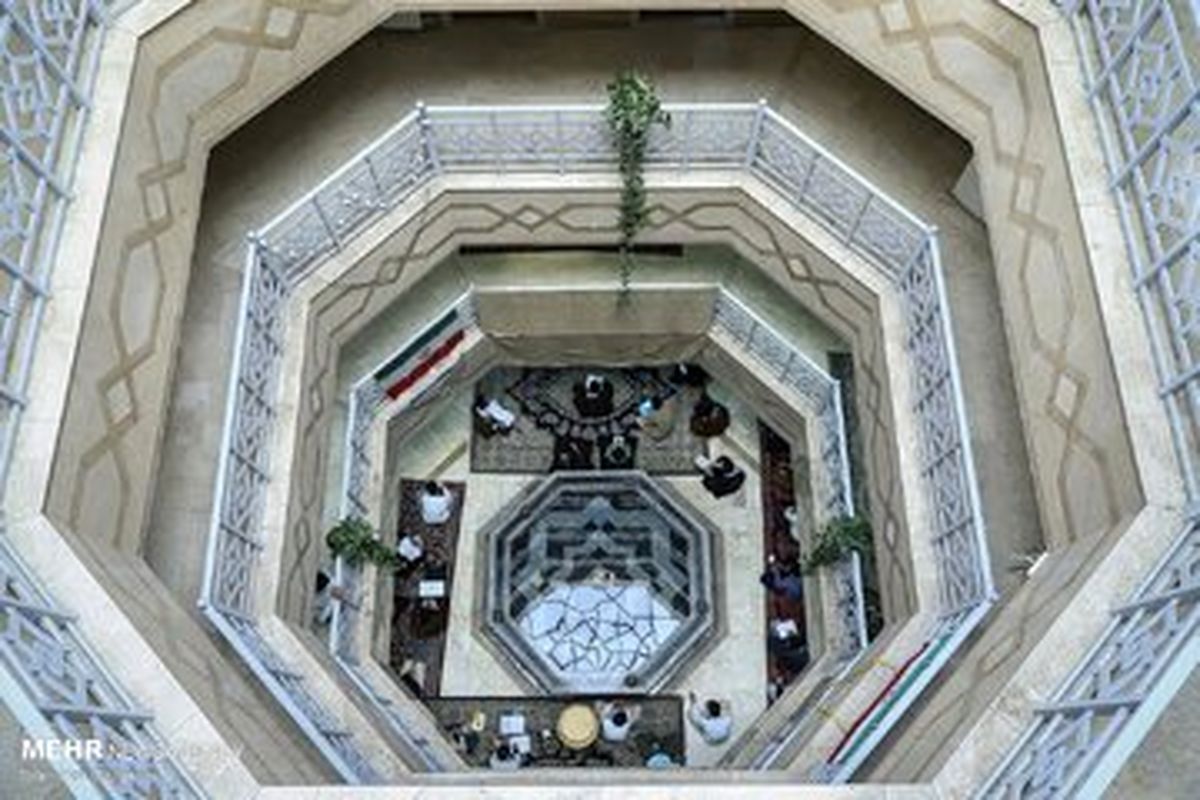 افشای حقایق جدید از حوزه علمیه ازگل و ساختمان لاکچری آن / از چه زمانی سر و کله باغ ۴ هزار متری پیدا شد؟