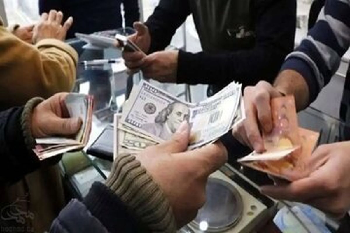 آقای رئیسی! تعطیلات نوروز تمام شد، نمیخواهید برگردید /دلار ۶۵ هزار تومانی خدا قوت دارد؟