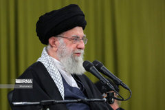 رهبر انقلاب: تشکر زبانی از ملت ایران کافی نیست باید تشکر عملی کرد /تأسف بار است بعضی کشورهای اسلامی به رژیم صهیونیستی کمک می کنند