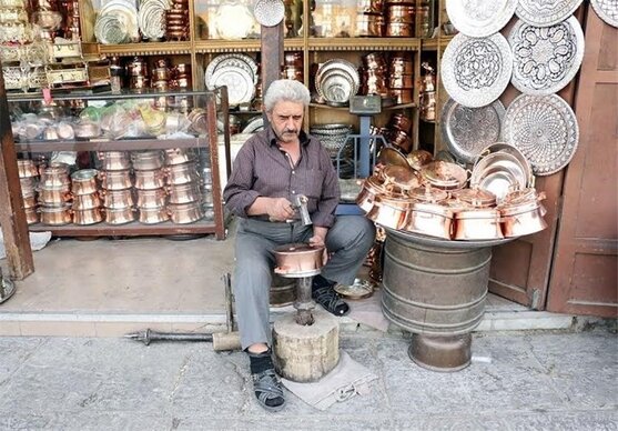 دستان بی‌رمق هنرمندان اصفهان برای تولید صنایع دستی