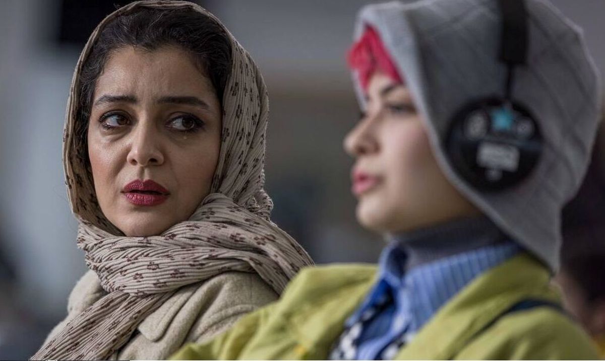معرفی فیلم سینمایی چشم بادومی با بازی ساره بیات