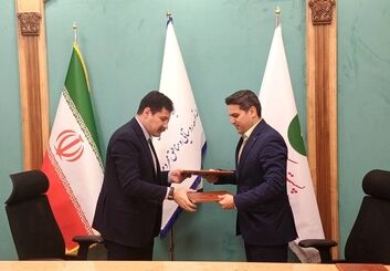 امضای دو تفاهم‌نامه همکاری پست‌بانک ایران با محور توسعه روستایی و احیای واحدهای تولیدی راکد/ همگامی پست‌بانک ایران با ریاست جمهوری برای توانمندسازی اقتصاد روستا و بازگرداندن ظرفیت‌های مغفول تولیدی