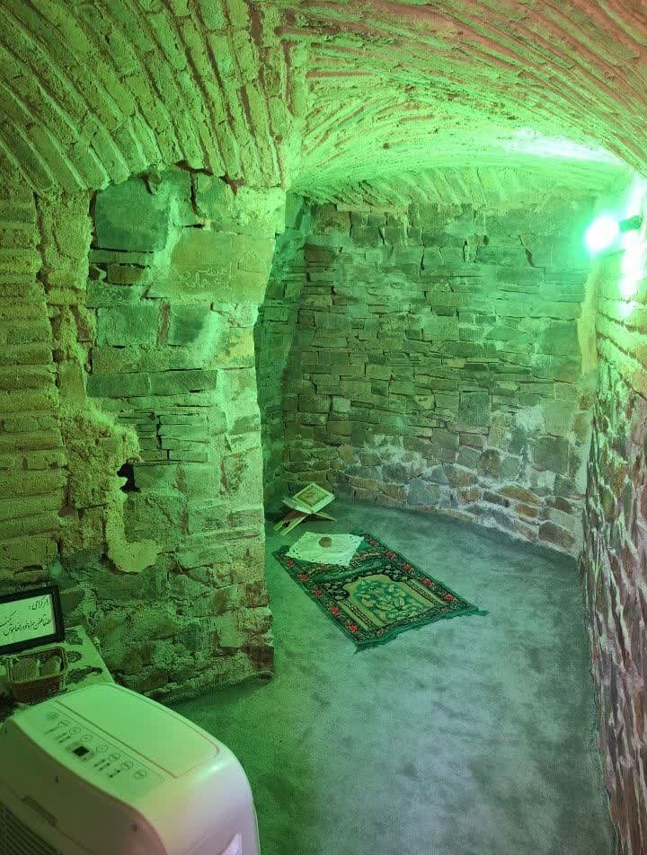 گزارشی از بازگشت روح خلوت به تخت فولاد؛ جایی که زمان در برابر نور زانو می‌زند 
