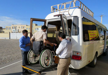 شهر نه‌چندان مهربان با ویلچرها، پیشتاز شد: ۱۷ هزار سفر توانخواهان با «همیار» در اصفهان 
