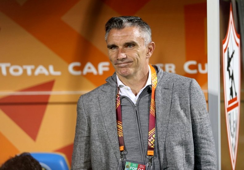 مردی از کنار برج ایفل جانشین مورایس شد