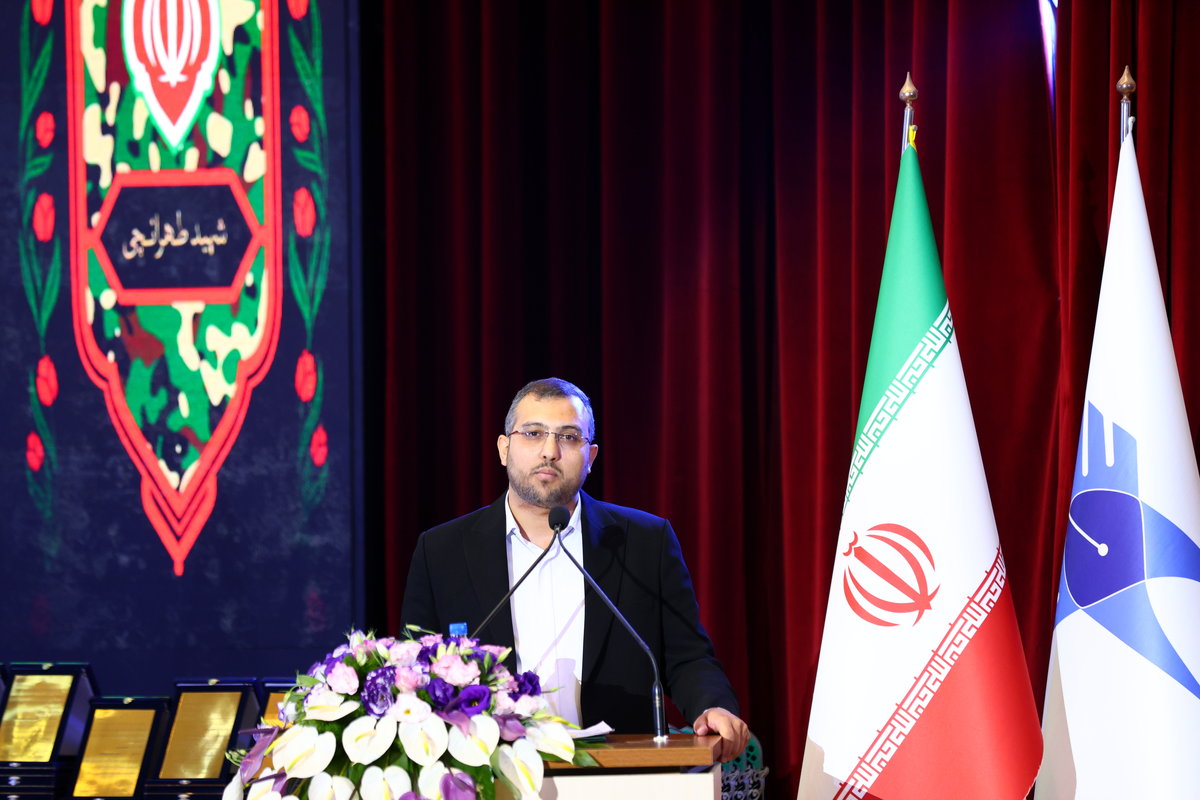 تجلیل از ۱۰۸ برگزیده در بخش‌های معارف و پژوهش