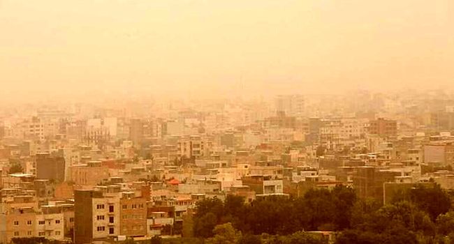 اصفهان قرمز شد؛ زنگ خطر ناسالمی هوا در ۴ منطقه با وجود میانگین «قابل قبول»!