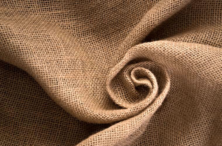 راهنمای جامع شستشوی پارچه لینن: دستی و ماشینی، با حفظ کیفی و لطافت