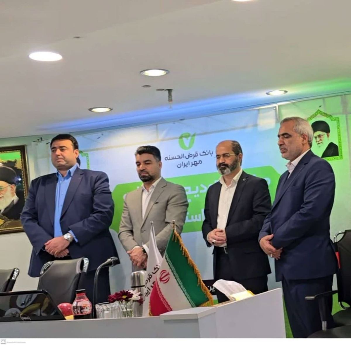 «رضا وهام»سرپرست جدید مدیریت شعب بانک قرضالحسنه مهر ایران معارفه شد