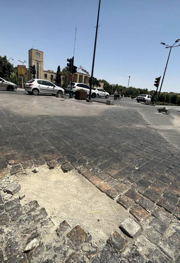  کوزه شکسته پیش روی کوزه‌گر