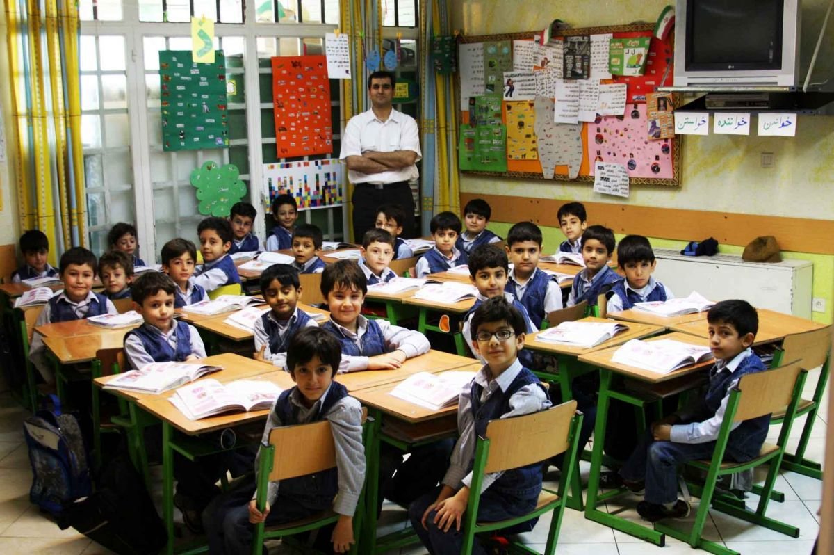 لیست مدارس پسرانه میمه با آدرس و شماره تلفن