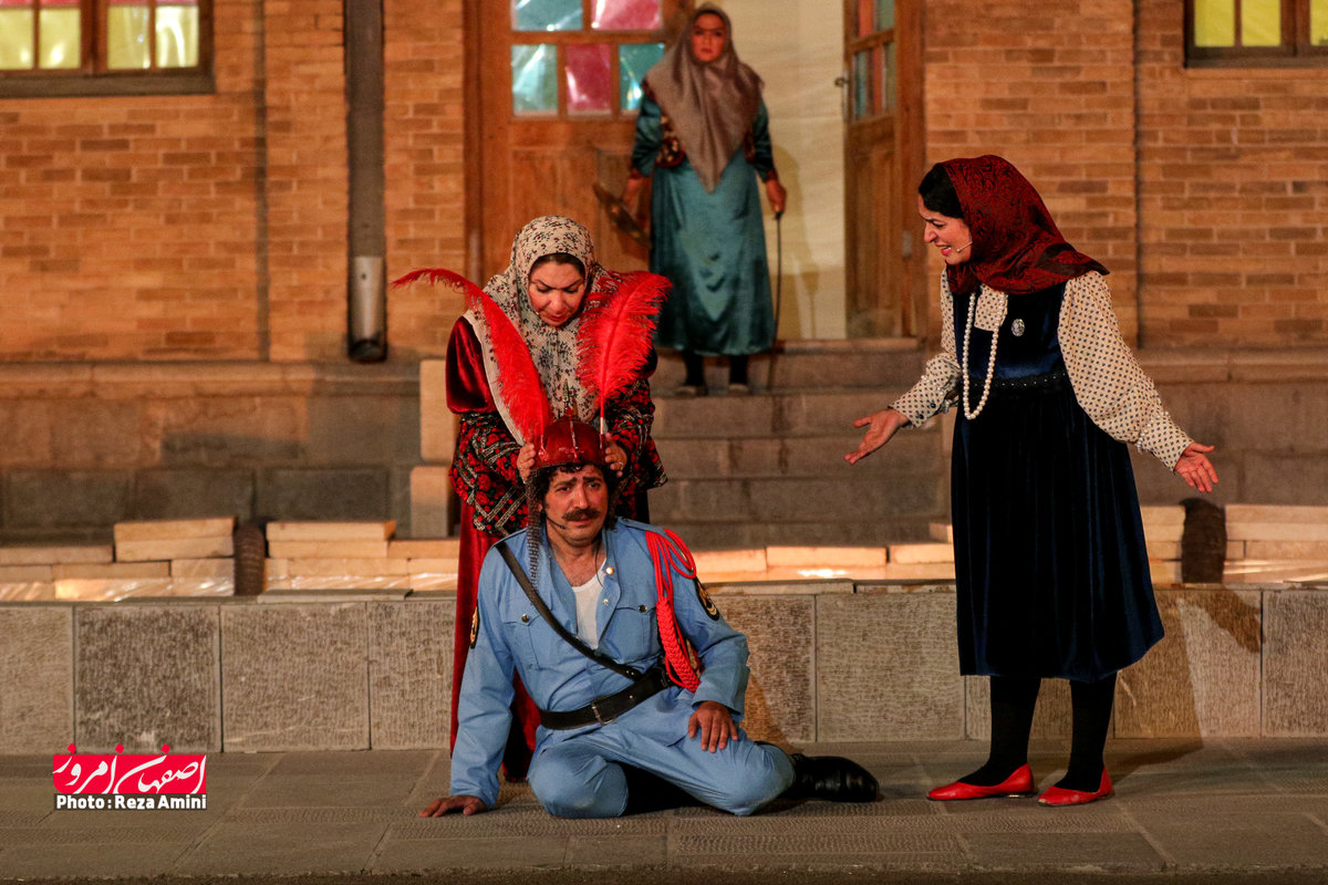 نمایش  «شمایل سرگردان» در تالار هنر اصفهان