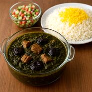 طرز تهیه خورش آلو اسفناج خوشمزه و مجلسی