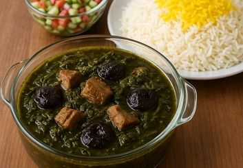 طرز تهیه خورش آلو اسفناج خوشمزه و مجلسی