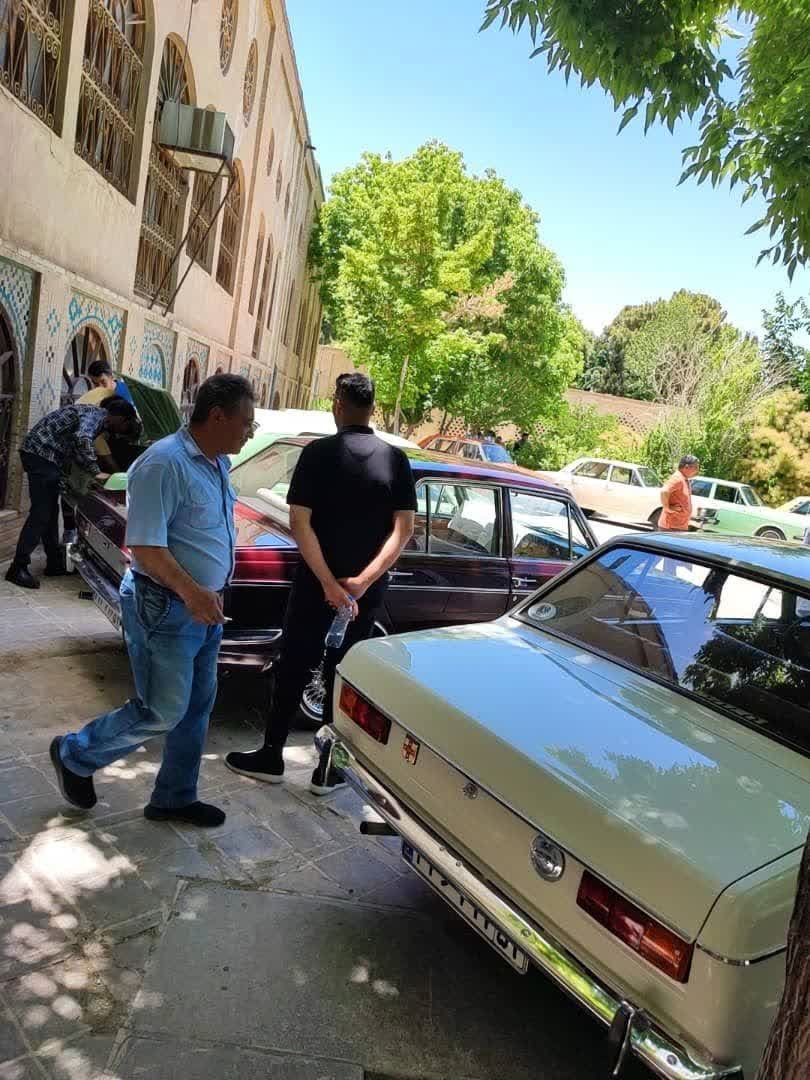 چهلستون به پیکان هم مجال خودنمایی داد