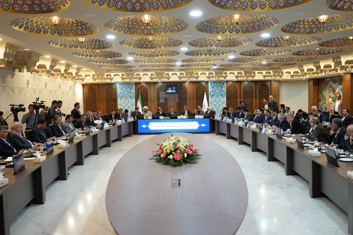 ۱۹ مصوبه برای رونق تولید و صادرات اصفهان